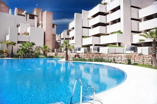 Bahia Boutique Apartments Εστεπόνα